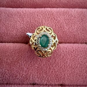 Elegant Gold and Green Gemstone Ring